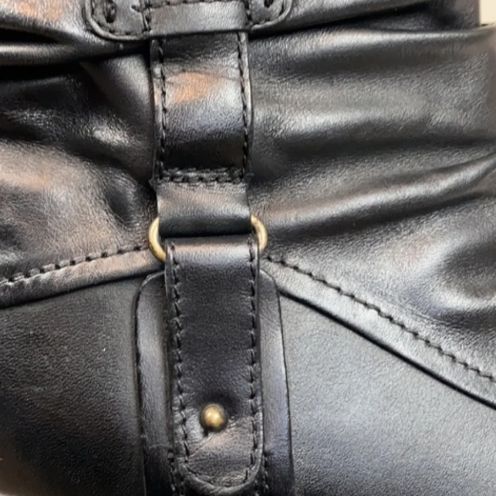 Cobb Hill Alexandra Black Leather Ankle Boot - Picture 4 of 6